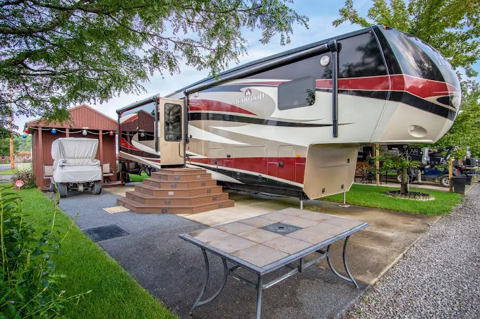 Lakeside RV Park - Indian Lake, Ohio Picture 4