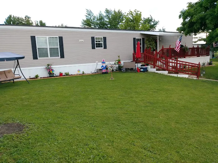 Green Meadows Mobile Home Park Picture 10