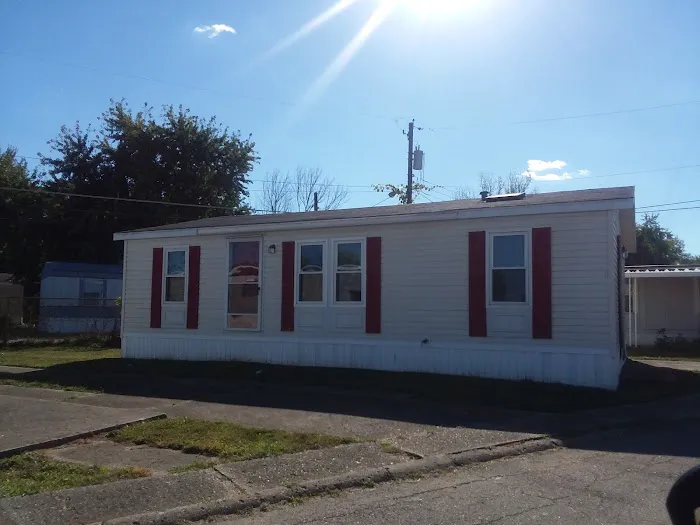 Scarlett Manor Picture 6