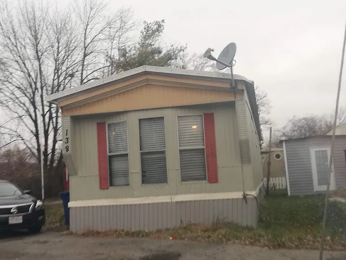 Dyer's Mobile Home Court Picture 3