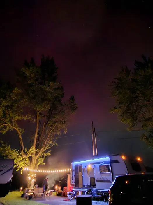 River Cove RV Park Picture 3