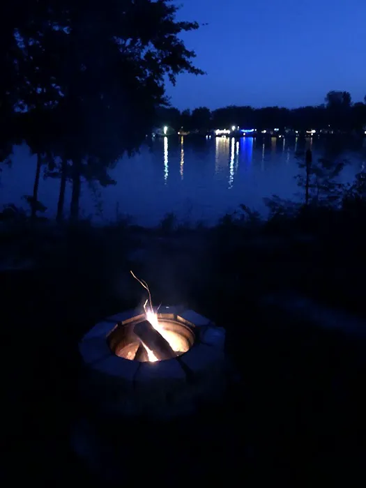 River Cove RV Park Picture 6