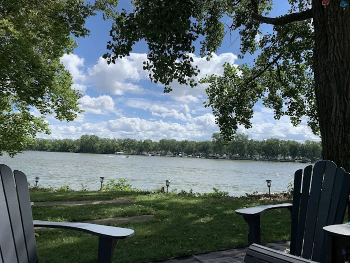 River Cove RV Park Picture 7