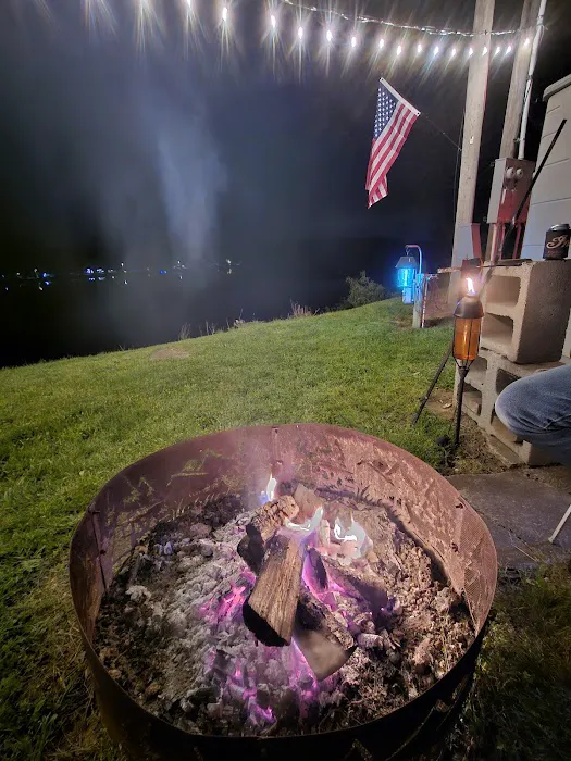 River Cove RV Park Picture 4