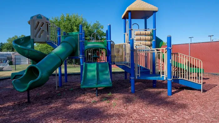 Willowbrook Place Picture 9