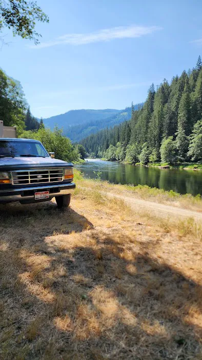 Isabella Point Campground Picture 3