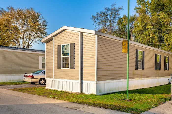 Royal Village Manufactured Home Community Picture 7