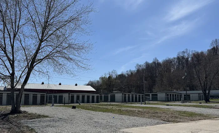 Parkersburg RV Park and Storage Facility Picture 10