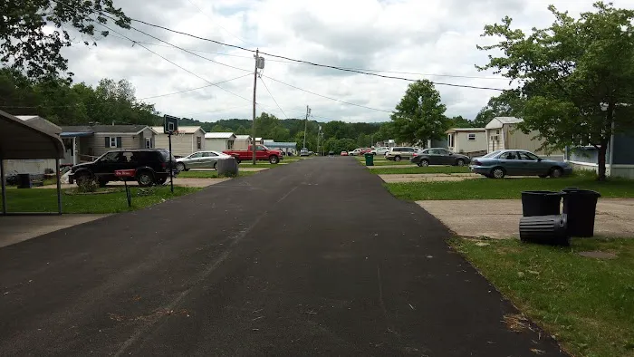 Deerfield Mobile Home Park Picture 4
