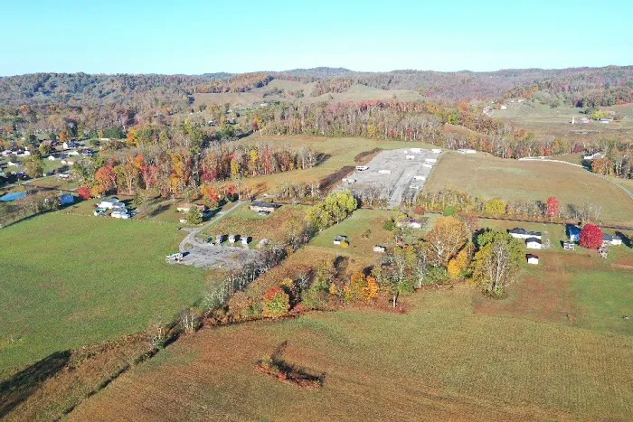 Cousin Eddie's RV Park Picture 6
