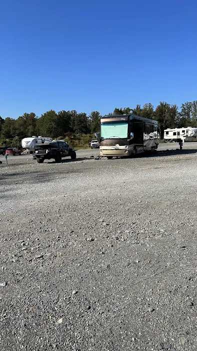 Cousin Eddie's RV Park Picture 2