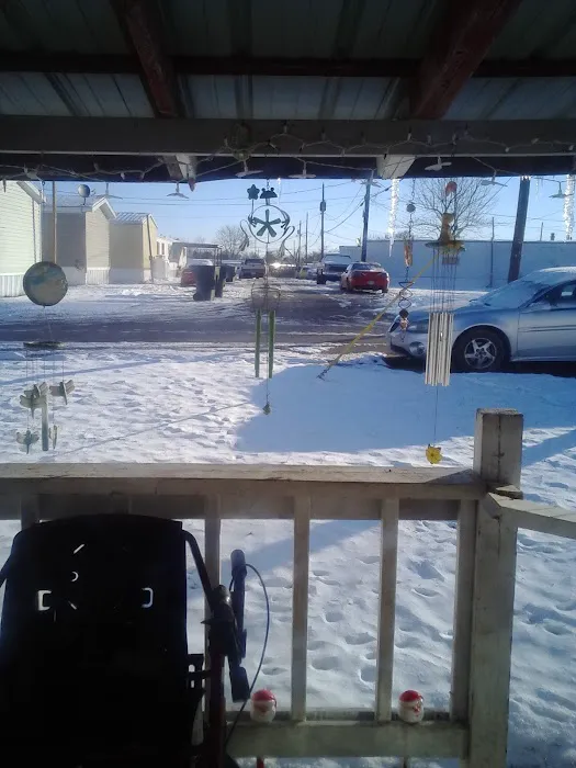 Fairlane Mobile Home Park Picture 10