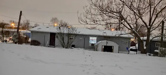 Fairlane Mobile Home Park Picture 5