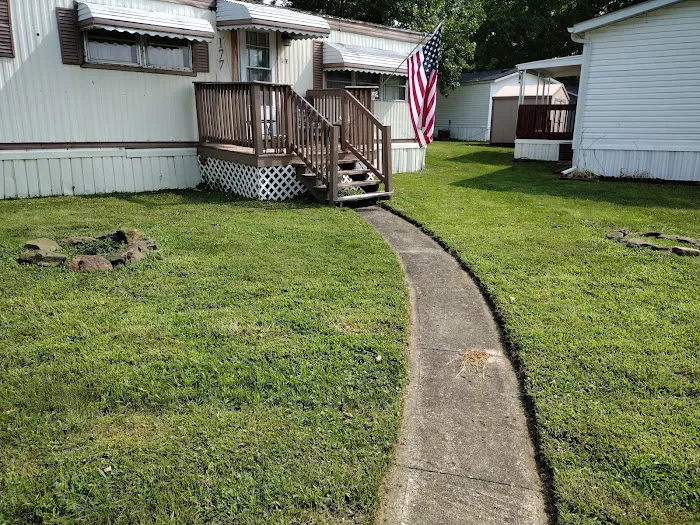 Colonial Estates Mobile Home Picture 5