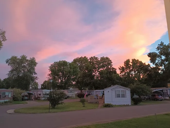 Colonial Estates Mobile Home Picture 10