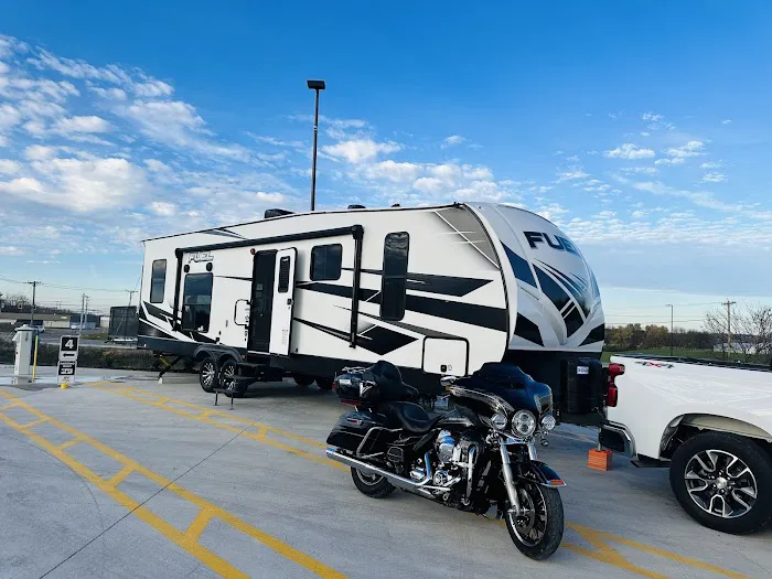 Love's RV Hookup Picture 6