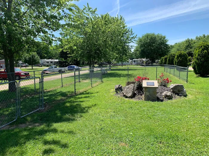 Tomorrow's Stars RV Resort Picture 5