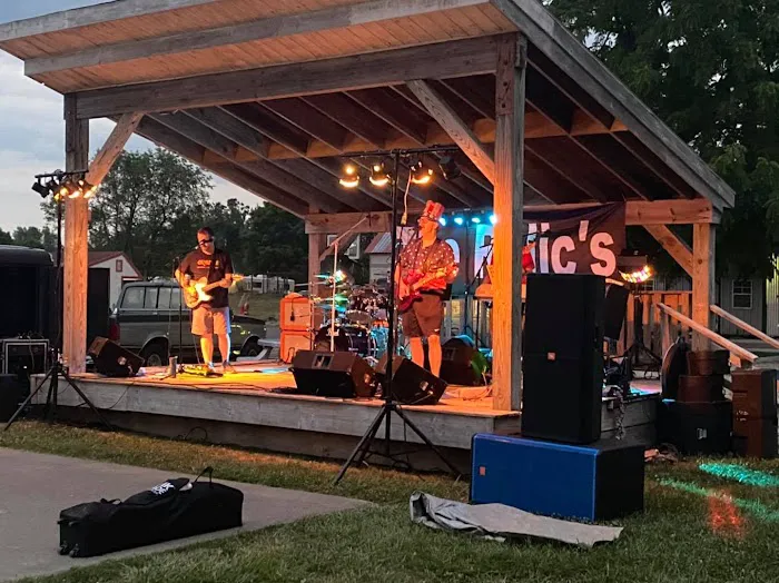 Tomorrow's Stars RV Resort Picture 9