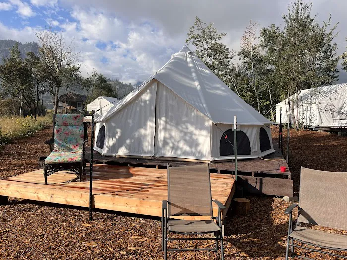 Peace of Paradise Glamping Picture 2