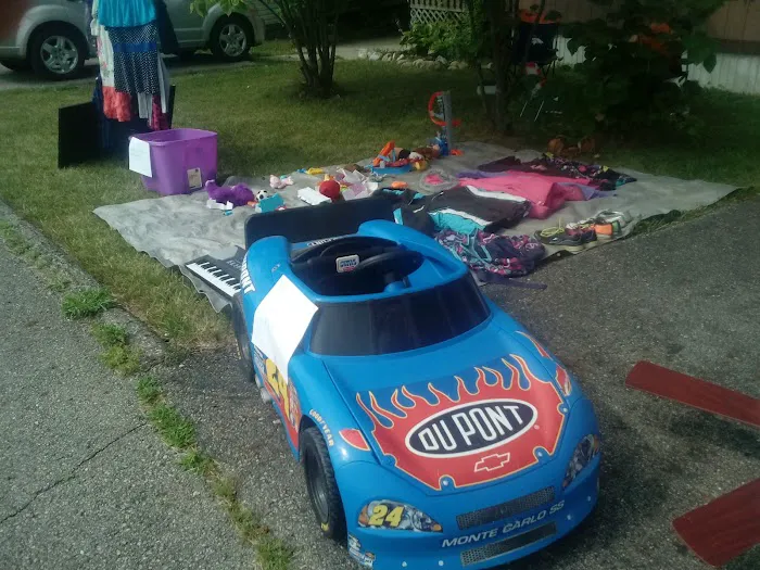 Oak Hills Mobile Home Park Picture 7