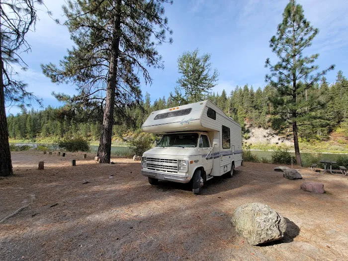 Forest Grove Campground Picture 4