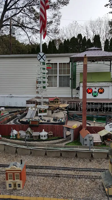 Chateau Estates Mobile Home Picture 8