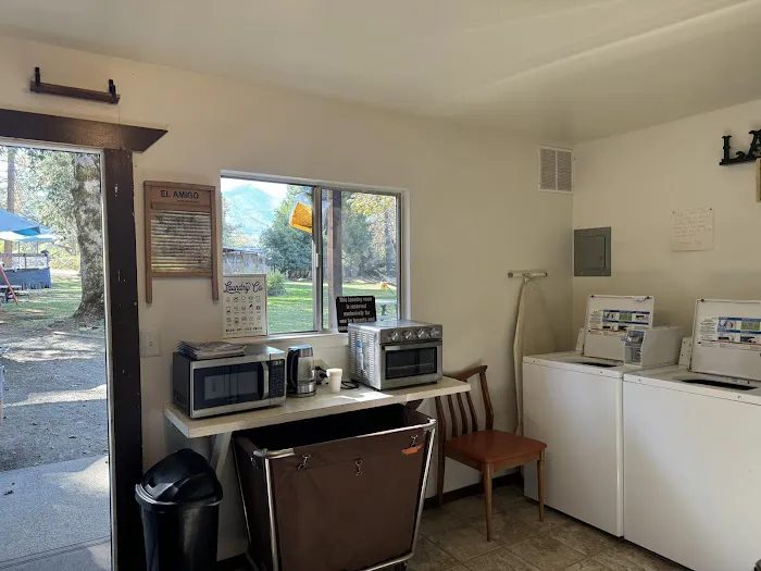 Sunny Valley Campground Picture 3