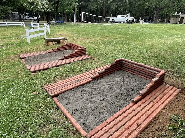 Sunny Valley Campground Picture 6