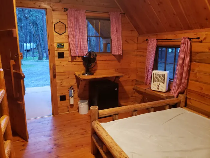 Sunny Valley Campground Picture 2