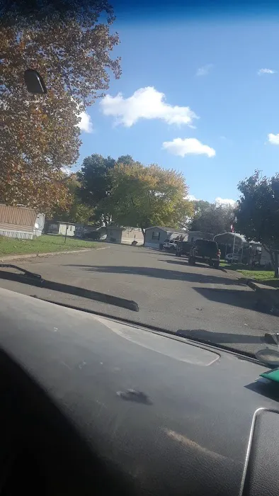 Elsea Mobile Village Picture 6