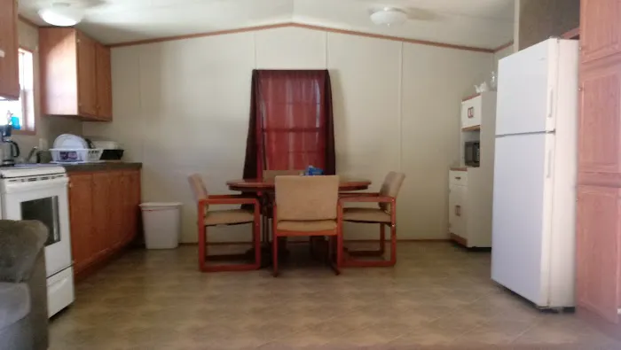 Elsea Mobile Village Picture 9