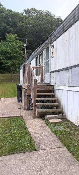 Sandstone Terrace Picture 5