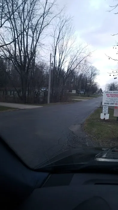 Mc Mahan's Shrine Road Manufactured Homes Picture 3