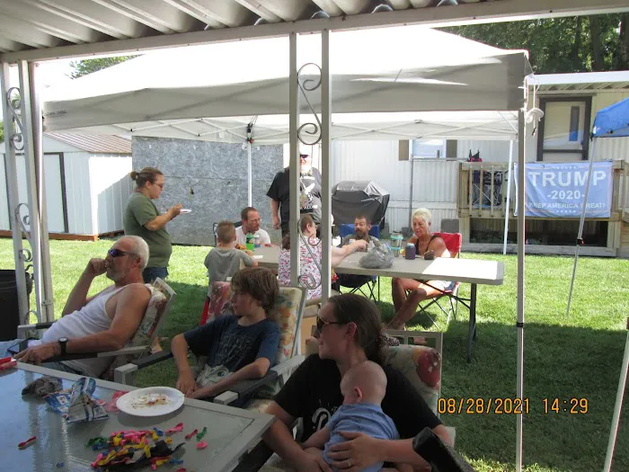 Colonial Estates Mobile Home Park Picture 5