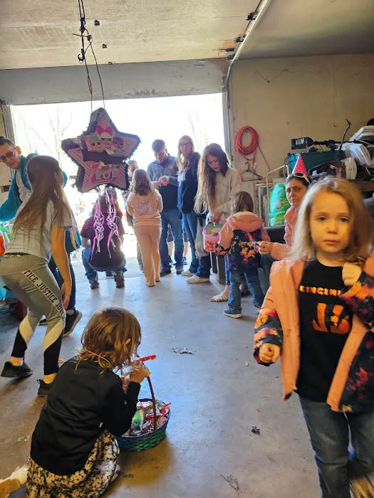 Colonial Estates Mobile Home Park Picture 4