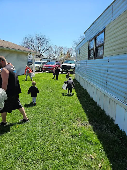 Colonial Estates Mobile Home Park Picture 9