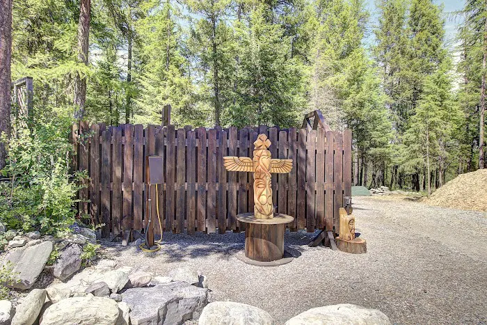 LionCamp Montana Picture 4