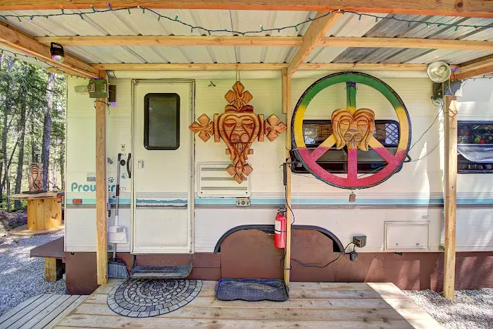 LionCamp Montana Picture 3