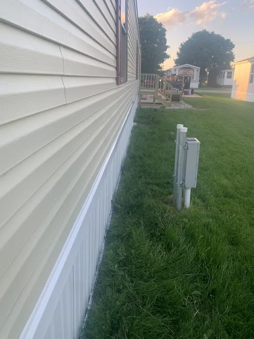 Buckeye Village Mobile Home Community Picture 6