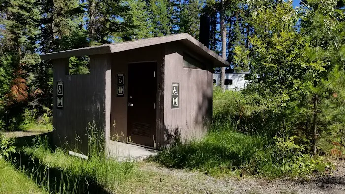 Upper Stillwater Lake Campground Picture 5