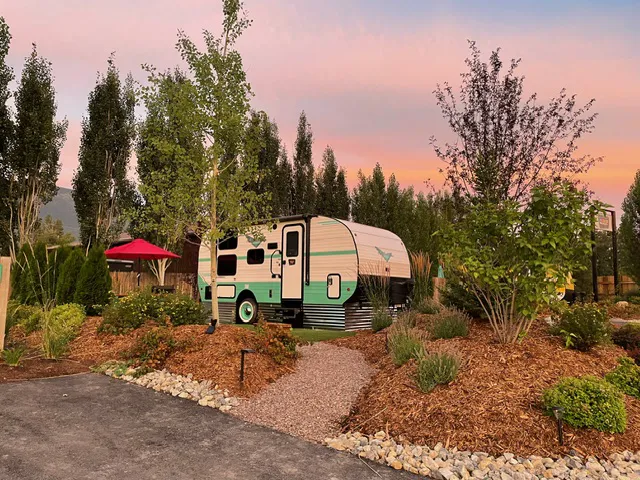 Urban Woods Camp Picture 7