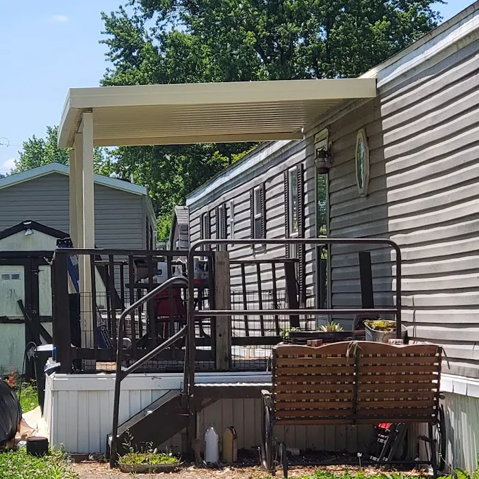 Carousel Court MHP Picture 3