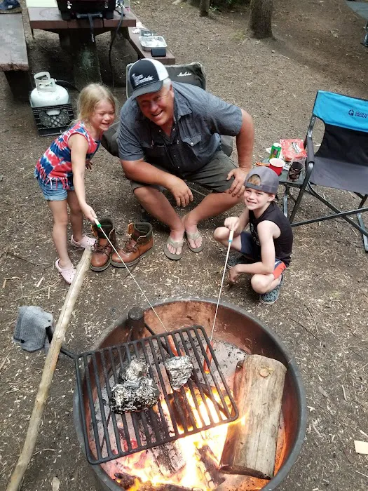 Knife Edge Campground and River Access Picture 9
