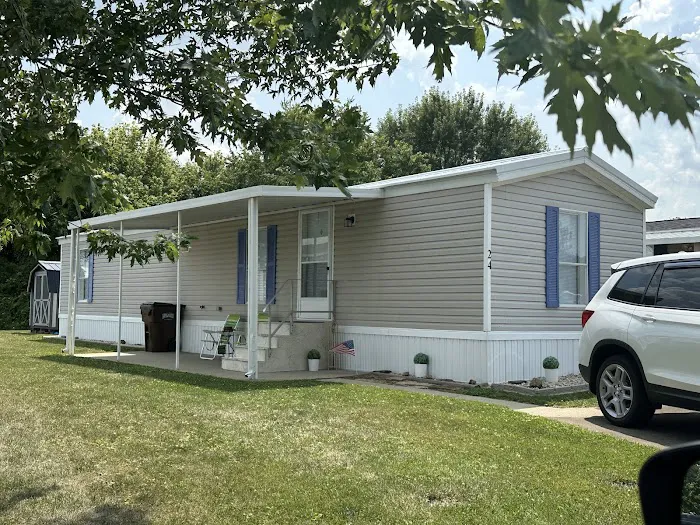 Gleason's Mobile Home Park Picture 9