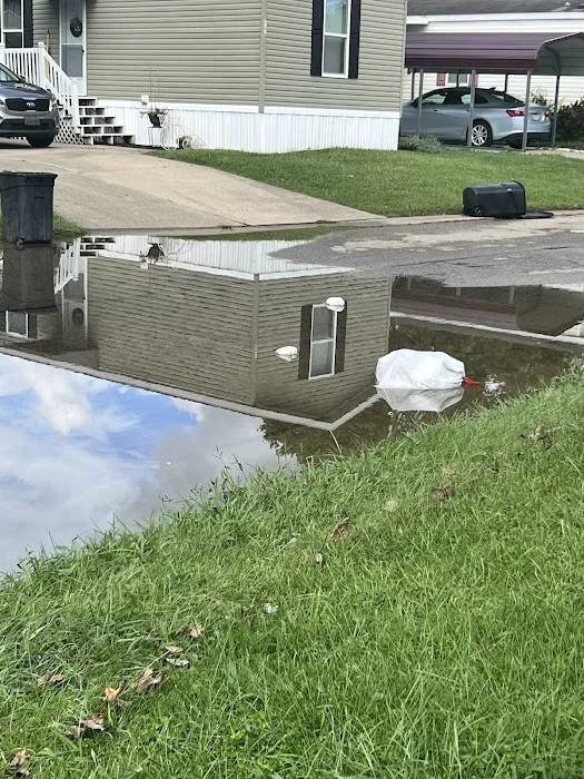 Zane Village & Sales Picture 3