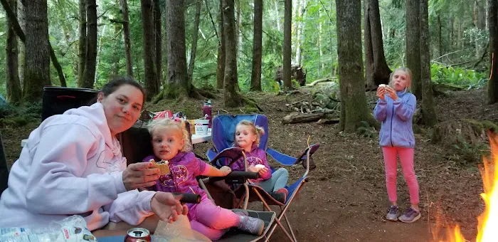 Sru Lake Campground Picture 10