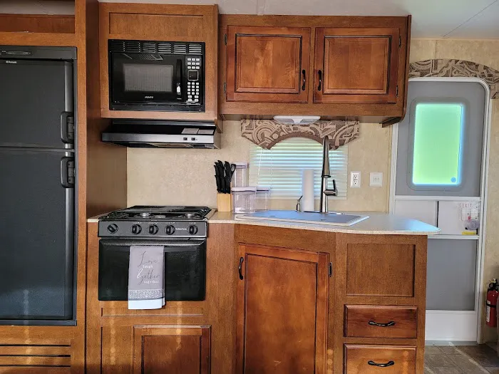 The Outer Bend LLC Picture 8