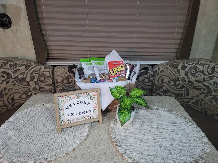 The Outer Bend LLC Picture 7