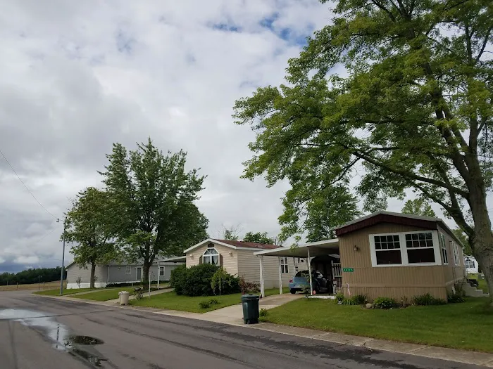 Brookwood Mobile Home Park Picture 1