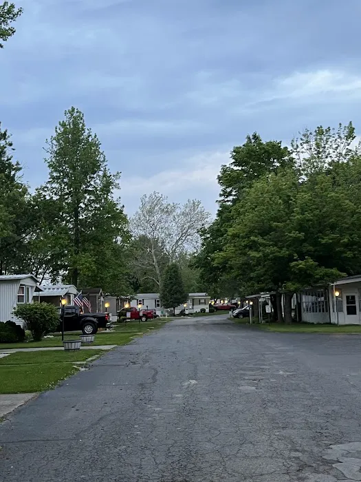 West Lake Village Mobile Home Park Picture 6